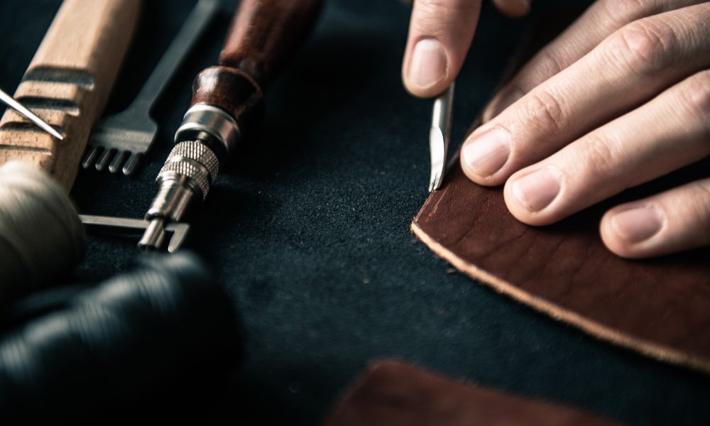 A Simple Guide to Leather Crafting Tools for Beginners